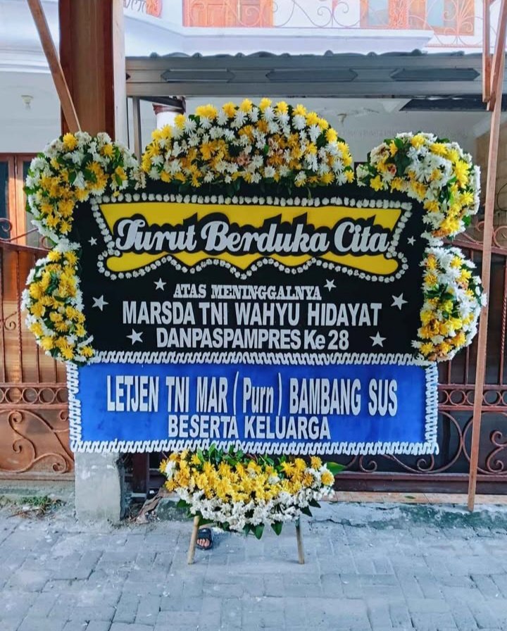 pengiriman-papan-bunga-karangan-terpercaya